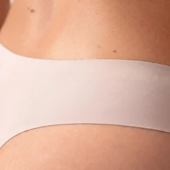 Microfiber Seamless Tanga aus recyceltem Polyamid