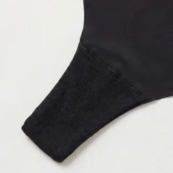 Microfiber Seamless Tanga aus recyceltem Polyamid