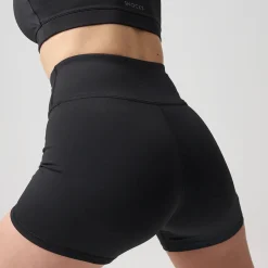 Sport Hot Pants aus recyceltem Polyester